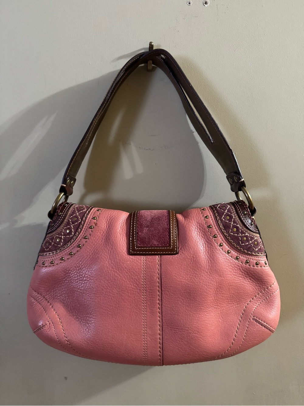 Vintage Y2K Coach Soho Stitched Pink Leather Studded Flap Shoulder Bag F10479 - Picture 2 of 11